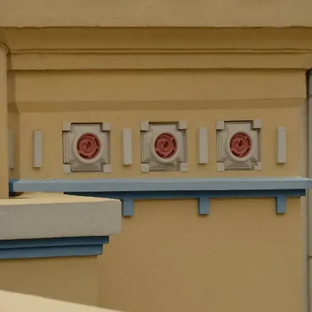 فندق مبيت وإفطار Le Patio En - D'hotes 3*