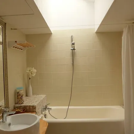 فندق مبيت وإفطار Le Patio En - D'hotes 3*