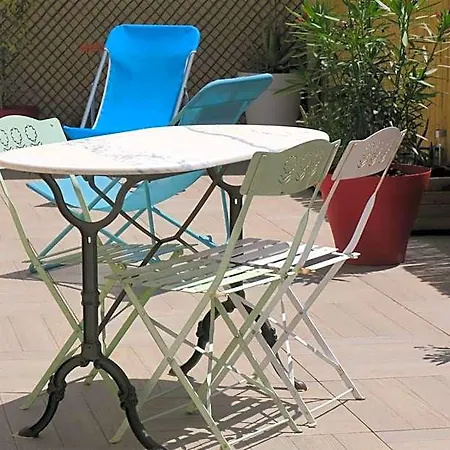 Le Patio En - D'hotes Отель типа 