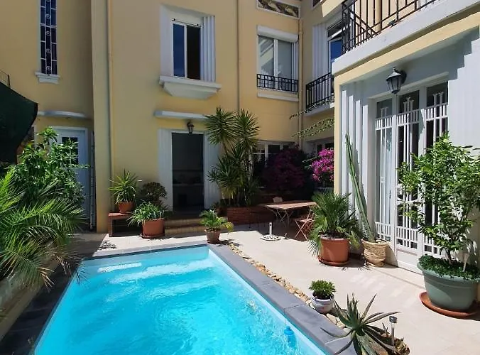 Le Patio En - D'hotes Bed & Breakfast Narbonne