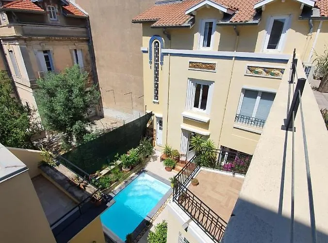 B&B Le Patio En - D'hotes 나르본